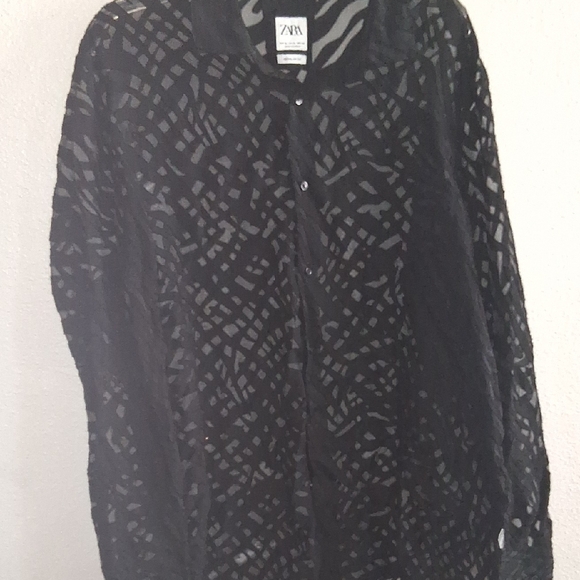 Zara Black Geometric Button-Up Blouse - Picture 4 of 5